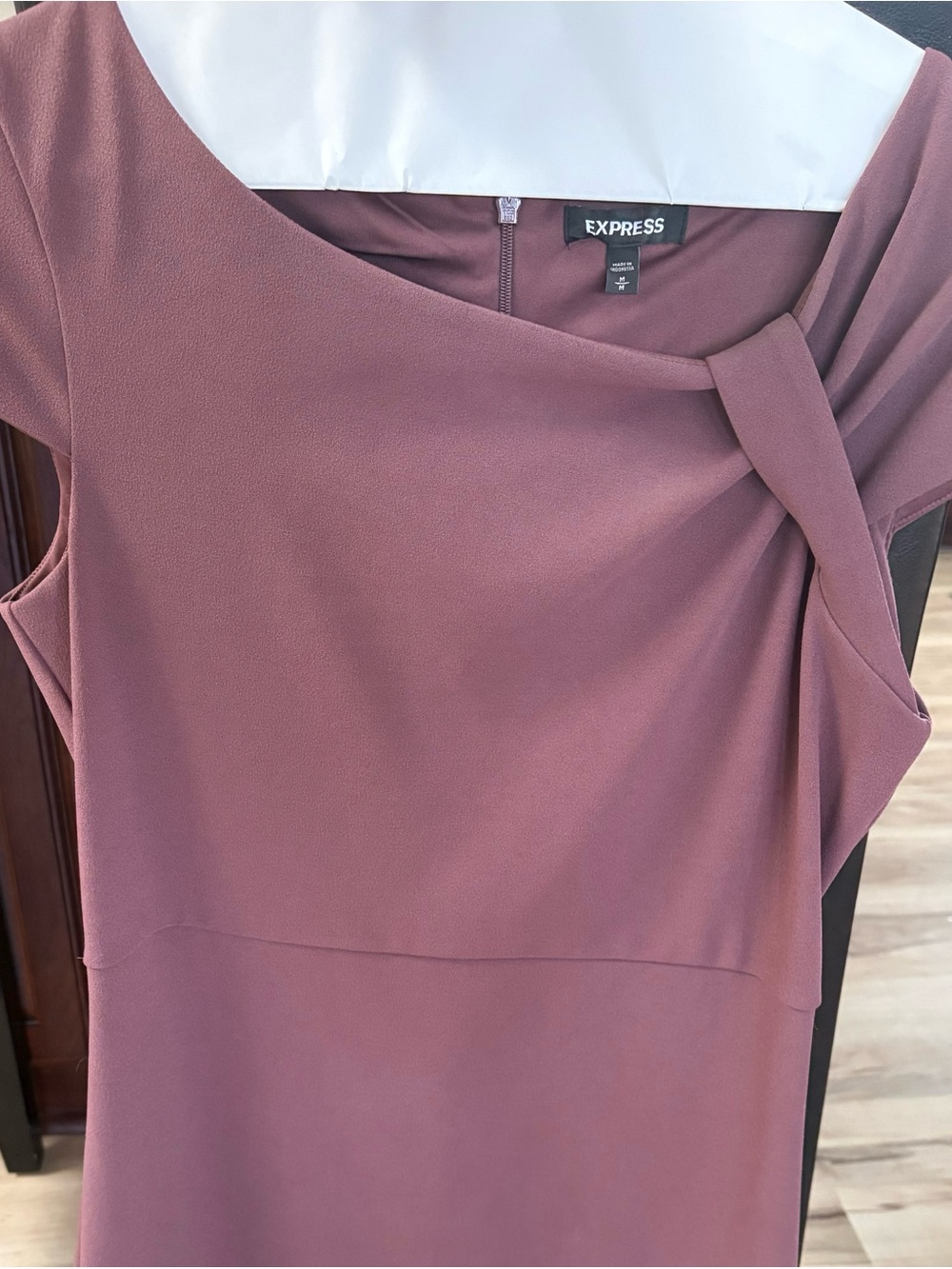 Express One-Shoulder Mauve Twist Detail Dress